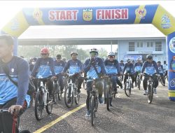 Kasdam IM dan PJU Kodam IM mengikuti Fun Bike dalam Rangka peringatan HUT TNI AU Ke-77.