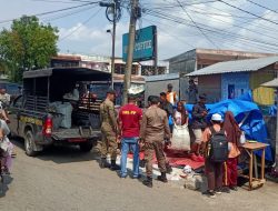 Satpol PP/WH Aceh Besar Kembali Tertibkan PKL Pasar Keutapang.