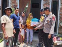 Polsek Simpang Tiga Lakukan Baksos Bantuan Kemanusiaan Untuk Warga Blang Preh.