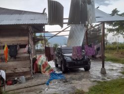 Akibat Angin Kencang 12 Unit Rumah Di Kecamatan Seulimeum Mengalami Rusak.