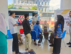 Peringati HUT Samsat, Jasa Raharja Aceh Adakan Pengobatan Gratis Di Samsat Banda Aceh.