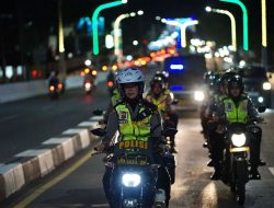 Polwan Polresta Banda Aceh Patroli Gunakan Sepeda Motor.