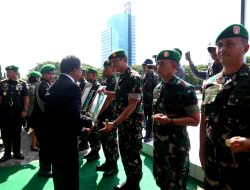 Dandim 0101/KBA Terima Penghargaan Lomba Karya Bakti TNI AD 2023.