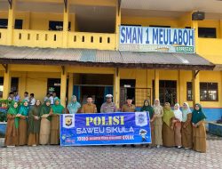 Kanit Kalsel Polres Aceh Barat Pimpin Upacara di SMA Negeri 1 Meulaboh.