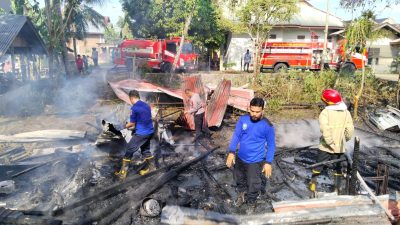 Rumah Kontruksi Kayu Milik Warga Blang Bintang Hangus Terbakar.