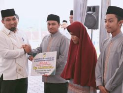 Pj Bupati Aceh Besar bersama Forkopimda Serahkan Bonus Juara MTQ dan FASI.