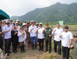 Pangdam IM Hadiri Gerakan Tanam Di Aceh Besar.