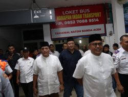 Kapolda Aceh bersama Pj Gubernur Cek Pos PAM Lebaran di Terminal Batoh.