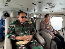 Kapolri-Panglima TNI Cek Kesiapan Mudik Di Pelabuhan Gilimanuk Lewat Udara.