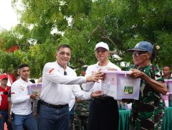 Kodam IM Gelar Pembentangan Bendera Merah Putih dan Pemberian Baksos Kepada Masyarakat Gampong Lamreh.