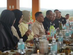 Pangdam IM dan Ketua Persit KCK Daerah Iskandar Muda Sambut Kedatangan Rombongan  Kodim 0809/Kediri di Banda Aceh.