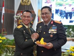Kasdam IM dan Wakil Ketua Persit KCK Daerah IM Hadiri Upacara dan Acara Syukuran HUT Bhayangkara Ke-78.