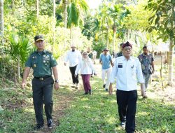Kasdam IM Bersama Kepala BPPSDMP RI Meninjau Lahan Pertanian Di Aceh Jaya.