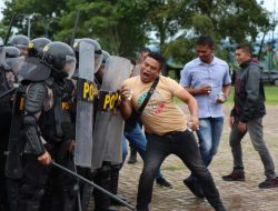 Polres Aceh Besar Gelar Simulasi Sispamkota Amankan Pilkada Serentak 2024.