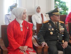 Pangdam IM didampingi Ketua Persit KCK Daerah IM Hadiri Upacara HUT Ke-79 RI secara Virtual di IKN.