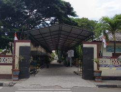 Pemasangan Kanopi dan Tulisan Akrilik di SMPN 1 Banda Aceh Memasuki Hari ke-30.