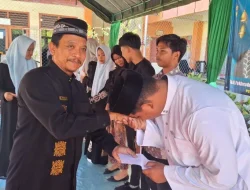 Santuni Anak Yatim Warnai Peringatan Maulid SMA 15 Banda Aceh.