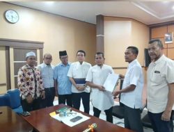 Tim Paslon Gubernur Aceh Nomor urut 1 Resmi Laporkan KIP Aceh Ke Panwaslih.