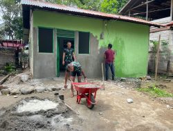 Bangun Kemanunggalan TNI Yonif 115/ML Rehab Rumah Warga Kurang Mampu.