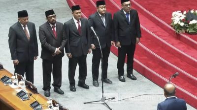 HT Ibrahim Dilantik Menjadi Anggota DPR-RI Menggantikan Teuku Riefki Harsya.