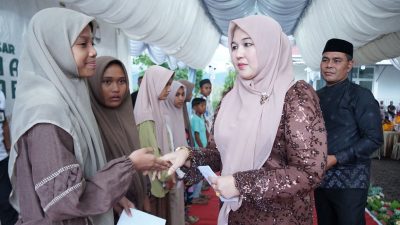 Bupati Aceh Besar Buka Puasa Bersama dan Santuni Anak Yatim di Meuligoe.