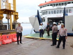 Polisi Pastikan Penyeberangan Penumpang di Pelabuhan Ulee Lheue Aman dan Lancar.