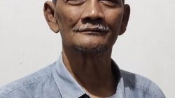 Untuk Etika dan Standar Jurnalisme, Wartawan Dituntut Menaati Kode Etik Jurnalistik.