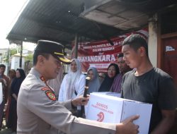Korban Kebakaran Sukaramai Terima Bantuan Sosial dari Kapolresta Banda Aceh.
