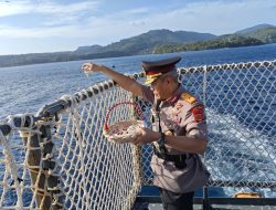 Peringati Hari Bhayangkara, Wakapolda Aceh Pimpin Tabur Bunga di Atas Kapal Wisanggeni 8005.