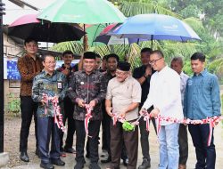 Bupati Aceh Besar Resmikan Pembangunan Jalan Masjid Tuha Lamrabo Aceh Besar.