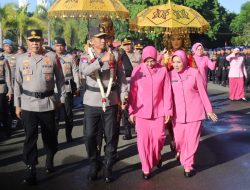 Brigjen Marzuki Ali Basyah Disambut Tarian Ranup Lampuan Di Mapolda Aceh.