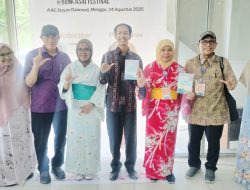 Mahasiswa KPI Ari Maulana Terpilih Sebagai Pena Terbaik Bedah Buku Fukubukuro.
