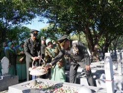 Kasdam IM Pimpin Ziarah Nasional HUT ke-80 TNI di TMP Banda Aceh.