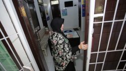 Saat Walikota Illiza Sidak Pustu Gampong Pango Raya, Satu Petugaspun Tidak Ada Dilokasi.