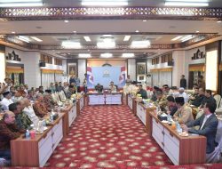 Sekda Aceh Bersama Forbes DPR/DPD RI Gelar Pembahasan Perubahan UUPA dan Dana Otsus.