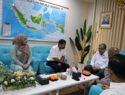 Mualem Temui Wamen Perkim Usulkan Inpres Rumah Mantan Kombatan GAM.