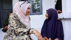 Kak Na Semangati Masyarakat Lansia di Pulo Aceh.