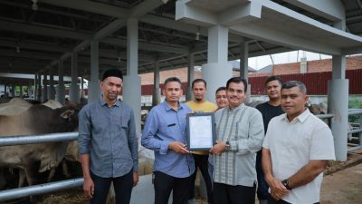 RPH Lambaro Aceh Besar Kini Miliki Sertifikat Halal Dari MPU Aceh.
