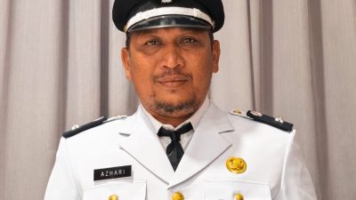 Bupati Aceh Besar Lantik Azhari Dek Gam Sebagai Keuchik Definitif Gampong Baet Periode 2025–2031.
