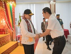 Sekda Aceh Jemput Kedatangan Menko Polhukam di Bandara SIM.