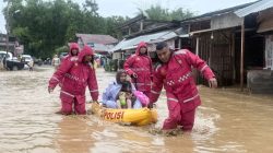 Polres Pidie Turunkan Personel Bantu Warga Terdampak Banjir.