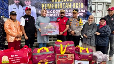 Ketua TP PKK Aceh Serahkan Bantuan Masa Tanggap Darurat ke Pemkab Aceh Timur.