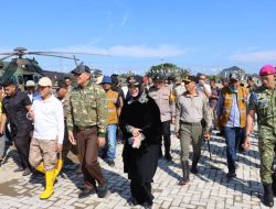 Kapolda Aceh Dampingi Menhan, Mendagri, dan Panglima TNI Tinjau Banjir di Pidie Jaya.