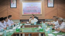 Sekda Dorong KPI Aceh Susun Regulasi Pengawasan Konten Media Sosial.