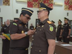 Kajati Aceh Lantik Wakajati, 5 Asisten dan 15 Kajari.