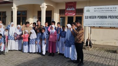 Kadisdik Aceh Murthala Motivasi Siswa SLB Pembina Provinsi.