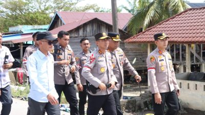 Kapolda Aceh, Wagub, dan Kepala BNPB Tinjau Lokasi Bencana dan Pengungsi di Singkil.