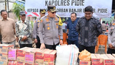 Kapolres Pidie Salurkan Bantuan dan Dirikan Dapur Umum untuk Korban Banjir Gampong Blang Pandak Tangse.