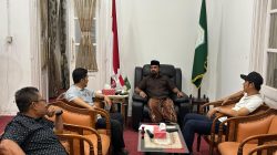 Sekda Aceh Bahas Penanganan Banjir Bersama Bupati Aceh Timur. 