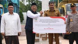 Gubernur Aceh Terima Bantuan Logistik Kemensos Rp 9 Miliar untuk Penanganan Banjir dan Longsor. 